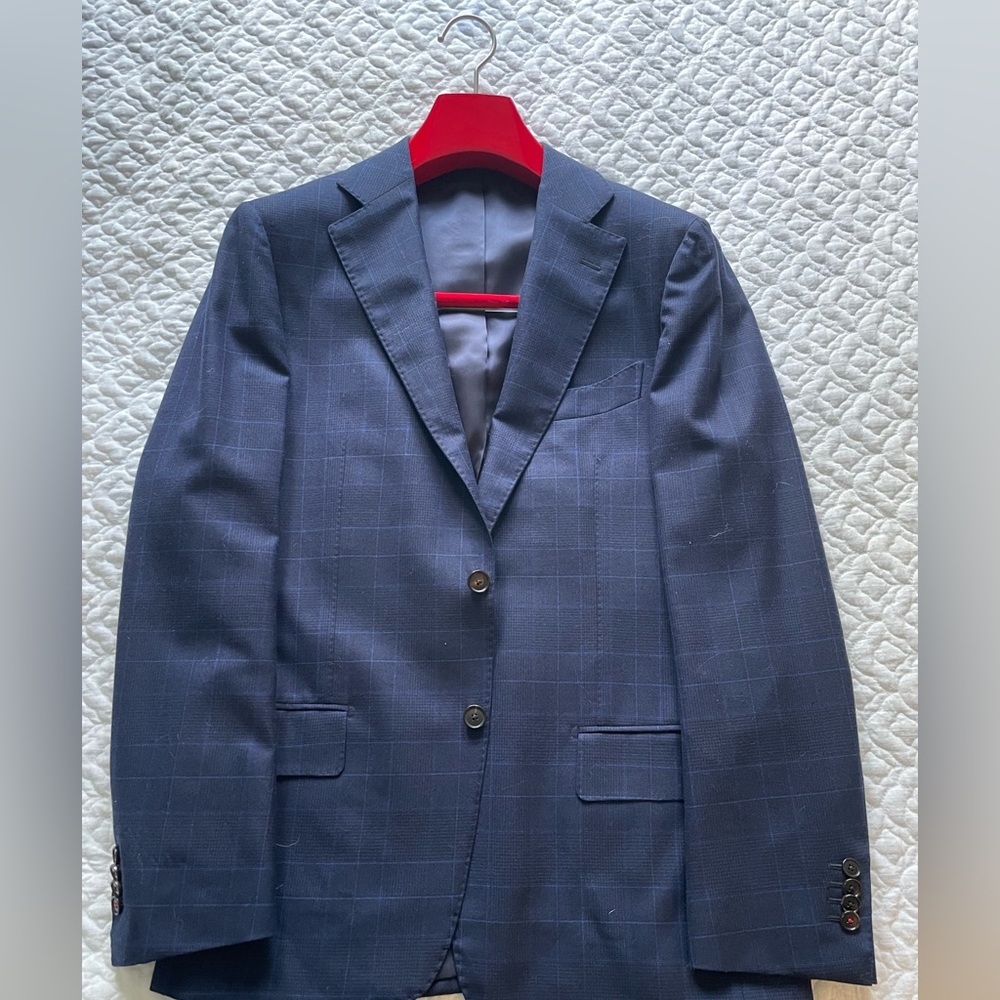 17 pieces. Selling everything as a set. Worn 1-3 times.